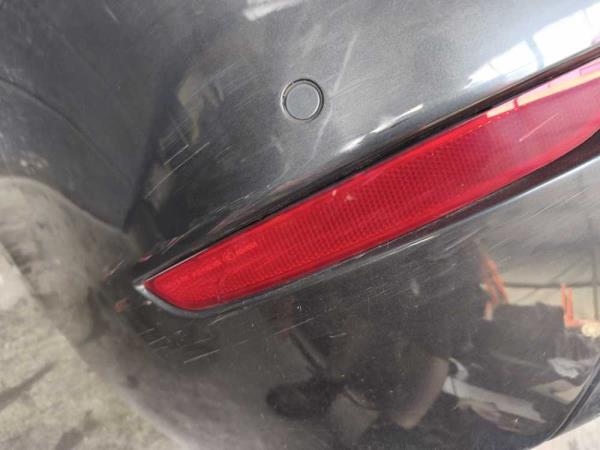 PARE CHOC ARRIERE BMW - Vue 3